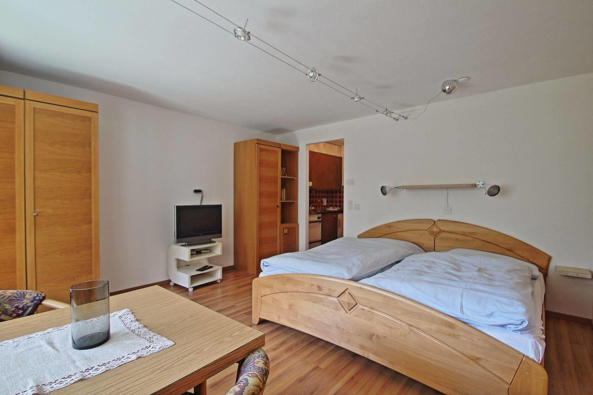 Mörel Serviced Apartments Wallis المظهر الخارجي الصورة
